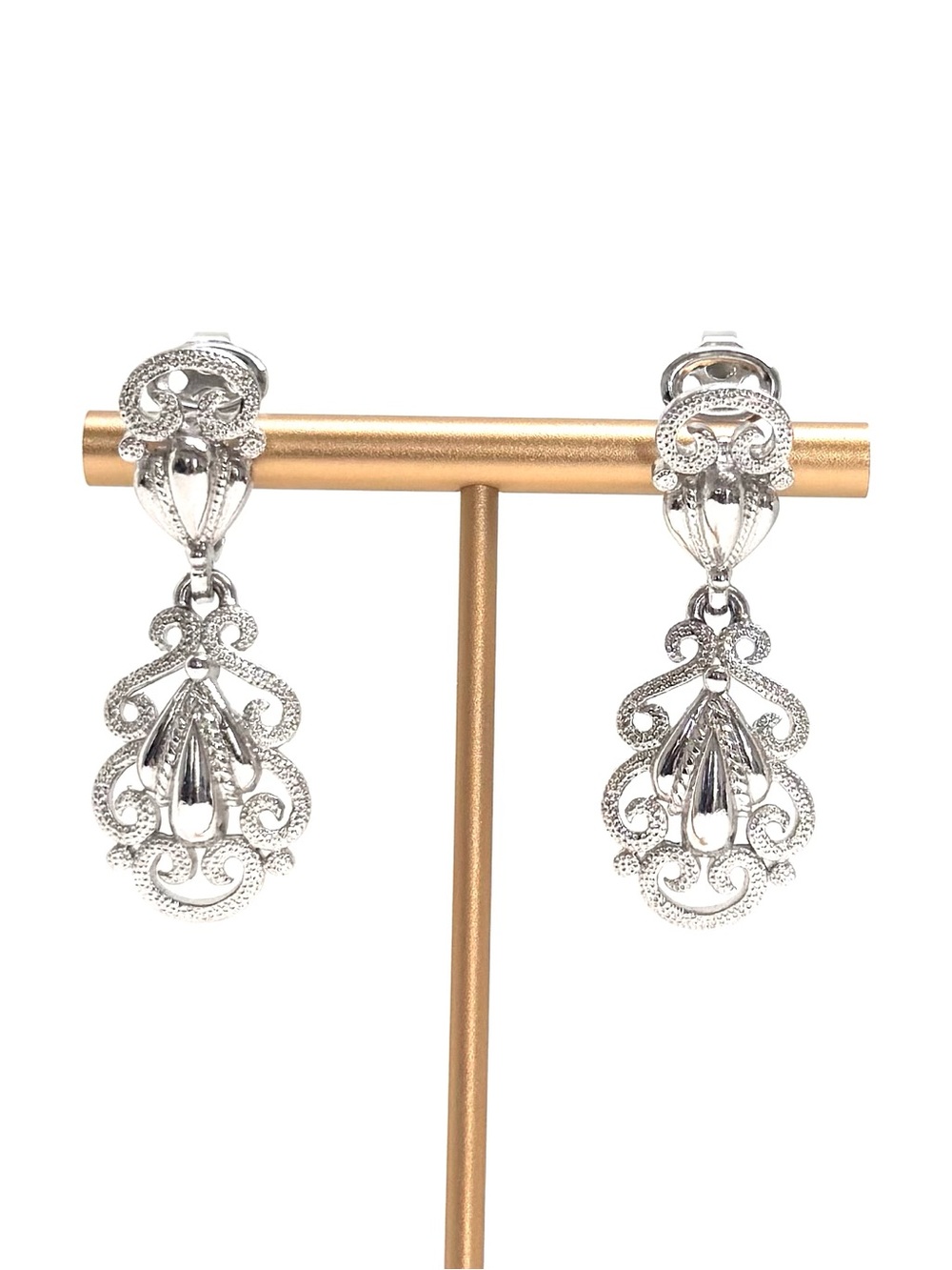 Crown Trifari Vintage Textured Filigree Clip Drop Clip Earrings